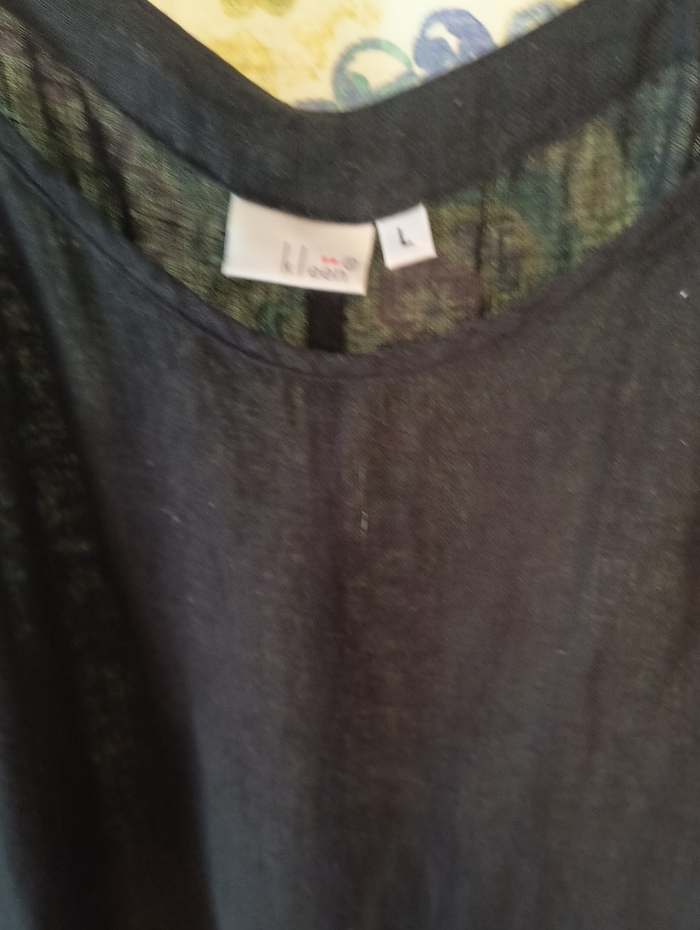 Kleen Black Women's Tunic Top - L